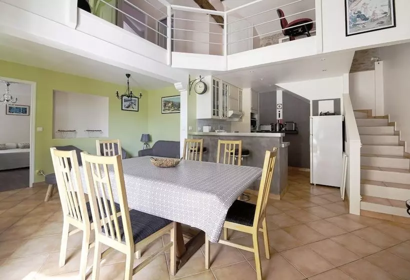 Domaine Des Deux Rivières  Gîte