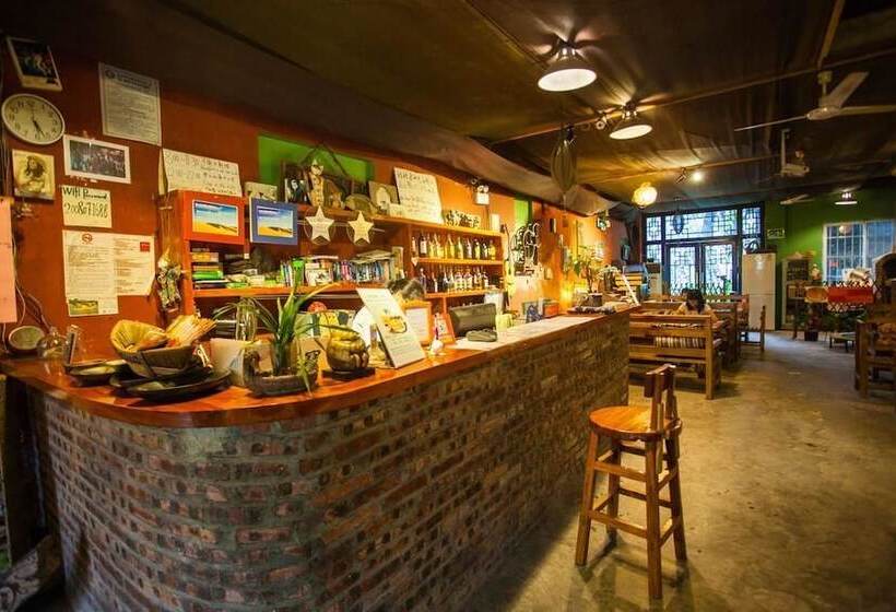 בית מלון כפרי The Old Place In T Youth Hostel