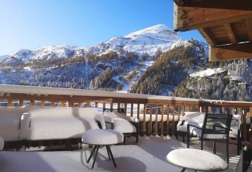 بنسيون Chalet Raven Co Living