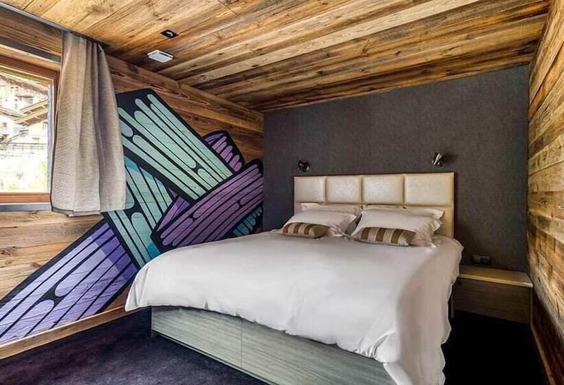 بنسيون Chalet Raven Co Living