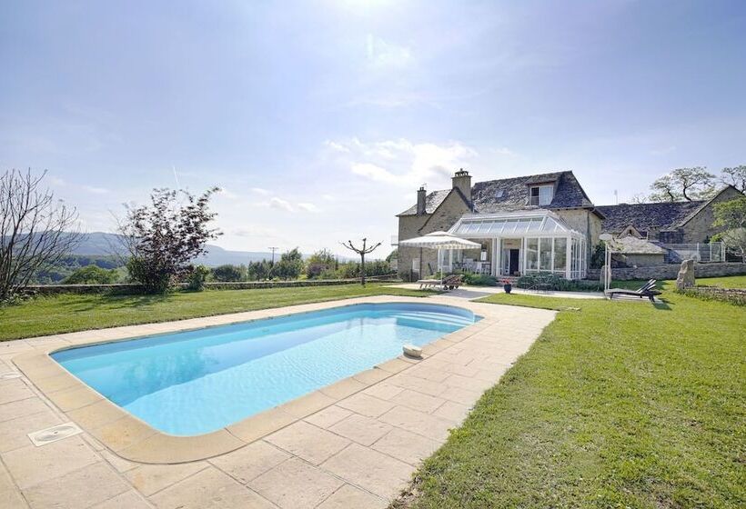 ペンション La Source Gilhodes