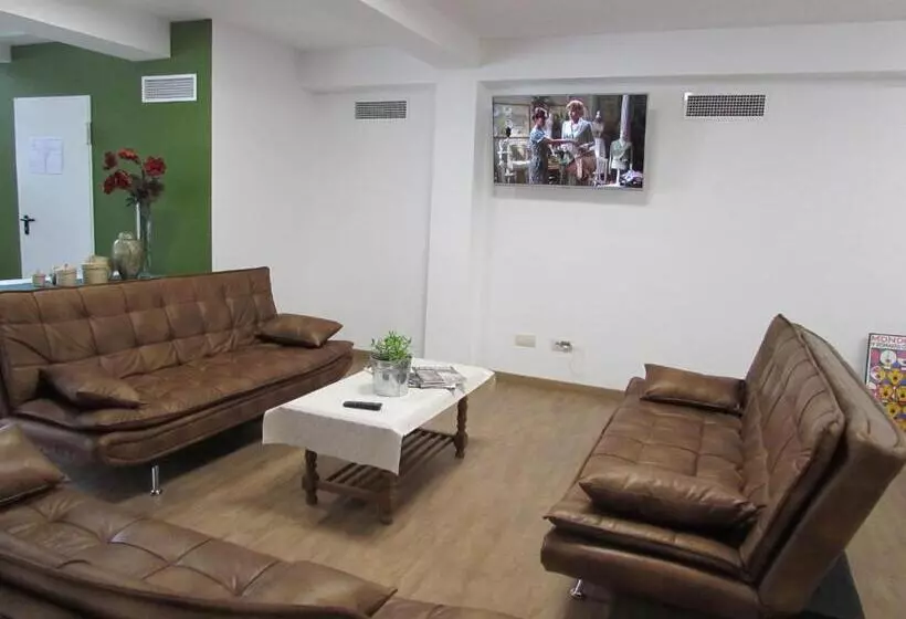 El Albergue Del Montero