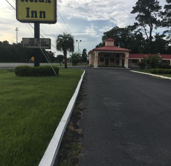 فندق على الطريق Relax Inn