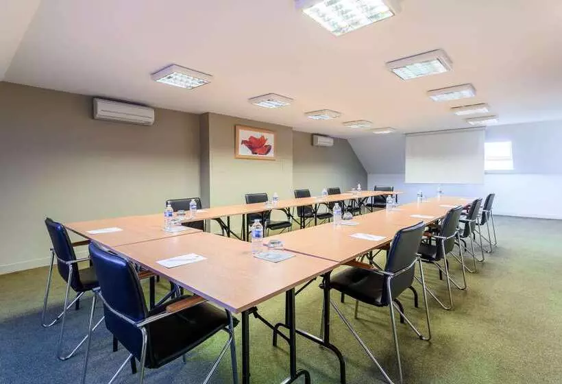 Comfort Hotel Orleans Saran