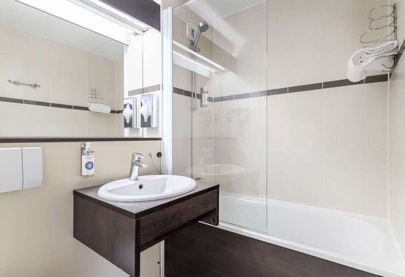 Comfort Hotel Orleans Saran