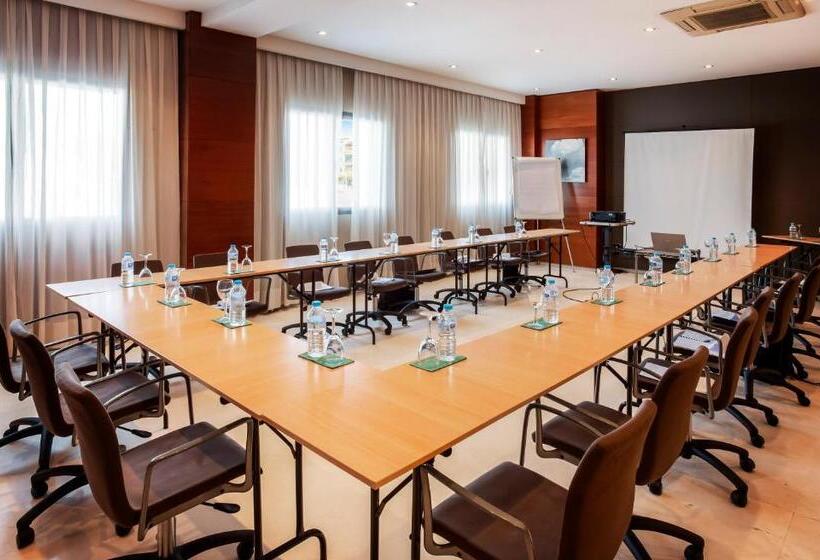 B&b Hotel Granada Estación