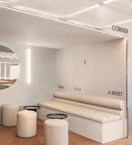 B&b Hotel Granada Estación