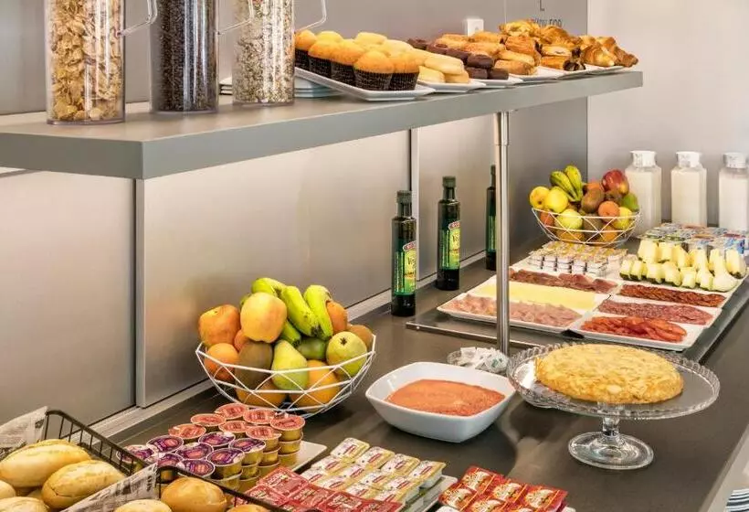 B&b Hotel Granada Estación