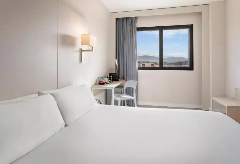 B&b Hotel Granada Estación