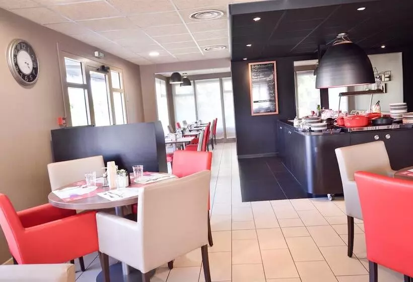 Szálloda Campanile Clermont Ferrand ~ Riom