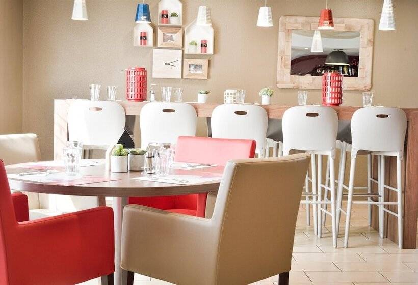 Отель Campanile Clermont Ferrand ~ Riom