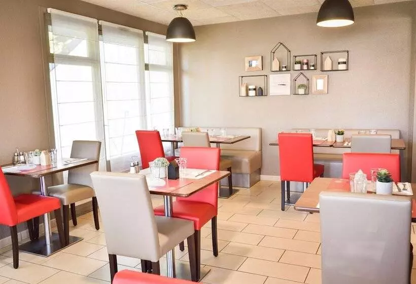 Szálloda Campanile Clermont Ferrand ~ Riom