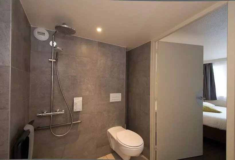 Отель Campanile Reims Ouest Tinqueux