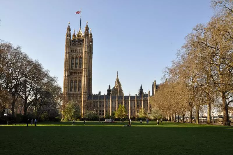 Отель Holiday Inn London Kensington High St., An Ihg