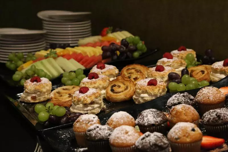 Отель Holiday Inn London Kensington High St., An Ihg