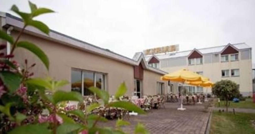 Hotel De Carentan Anciennement Kyriad