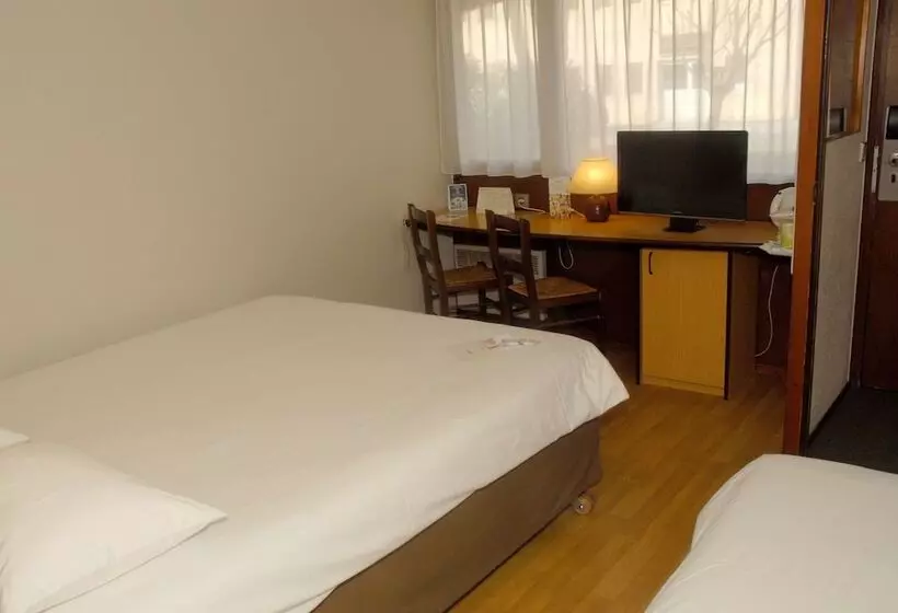 Отель Kyriad Direct Marseille Est  La Valentine