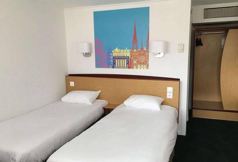 هتل Kyriad Direct Marseille Est  La Valentine