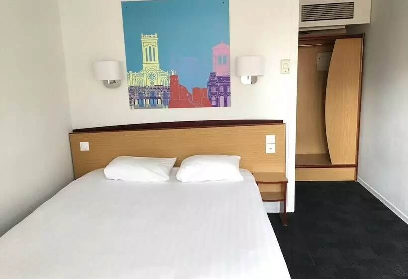 Отель Kyriad Direct Marseille Est  La Valentine