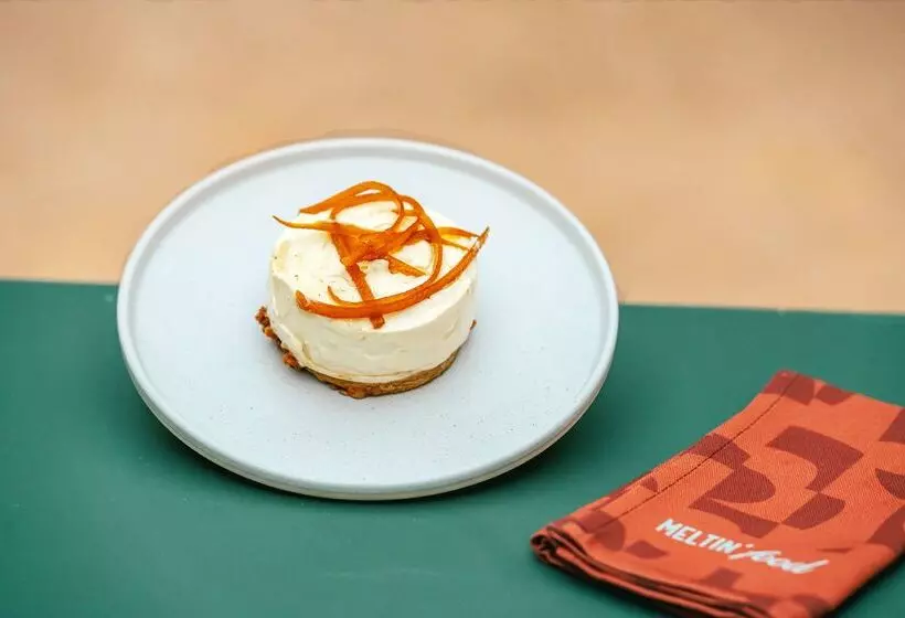 Отель Kyriad Marseille Palais Des Congrès   Vélodrome   Ibis Styles à Partir De Juin 2025