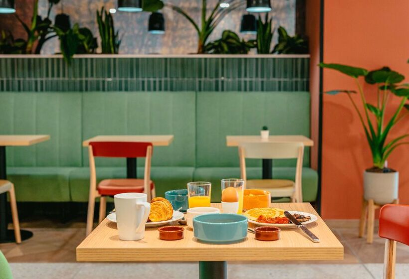 فندق Kyriad Marseille Palais Des Congrès   Vélodrome   Ibis Styles à Partir De Juin 2025