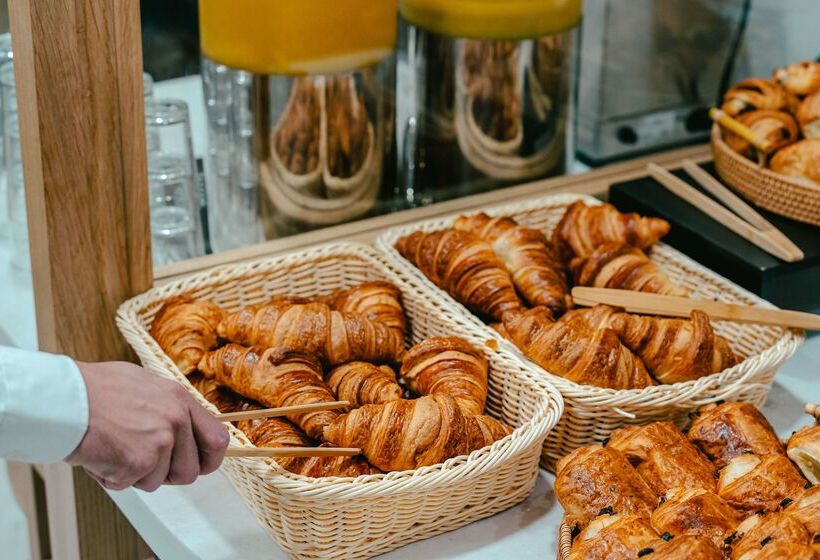 فندق Kyriad Marseille Palais Des Congrès   Vélodrome   Ibis Styles à Partir De Juin 2025