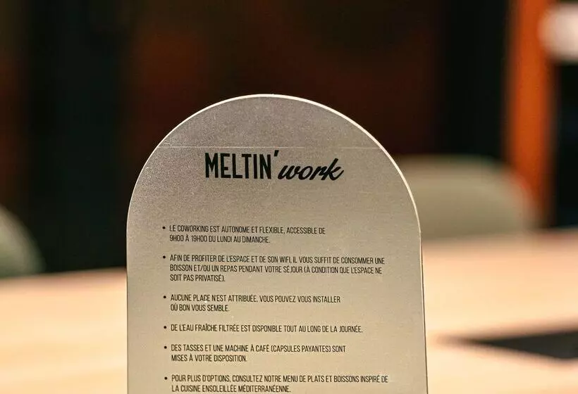 Отель Kyriad Marseille Palais Des Congrès   Vélodrome   Ibis Styles à Partir De Juin 2025