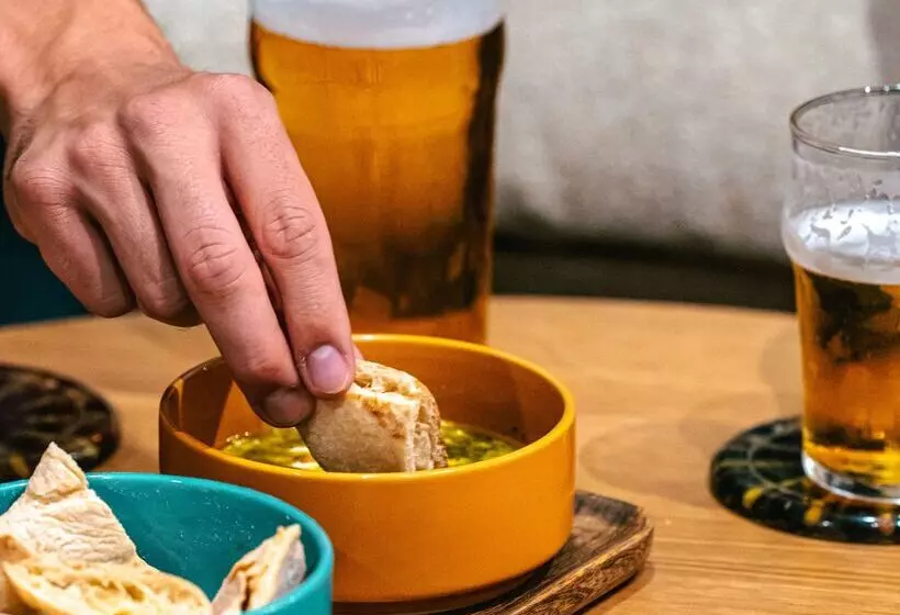 Отель Kyriad Marseille Palais Des Congrès   Vélodrome   Ibis Styles à Partir De Juin 2025