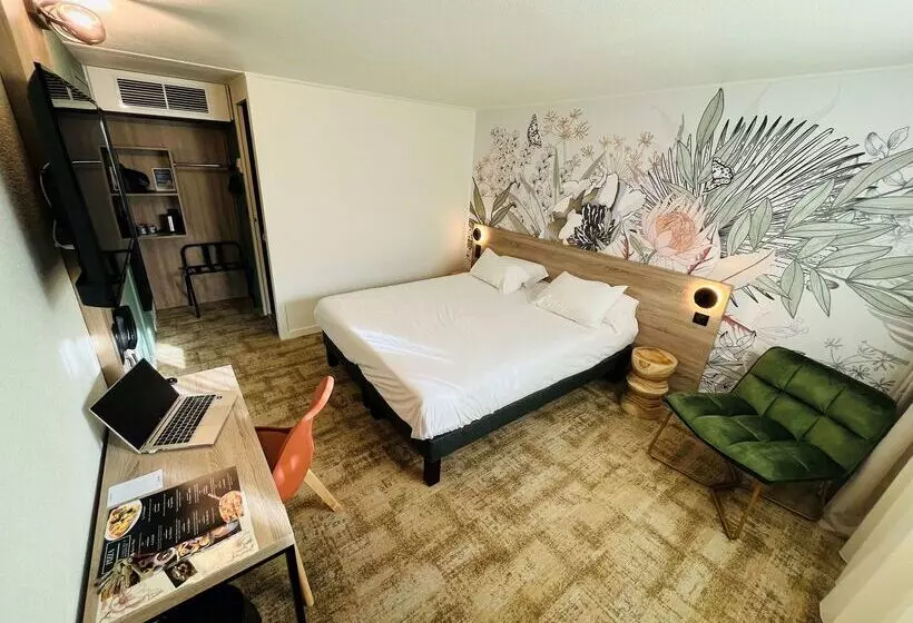 ホテル Kyriad Aéroport Marseille