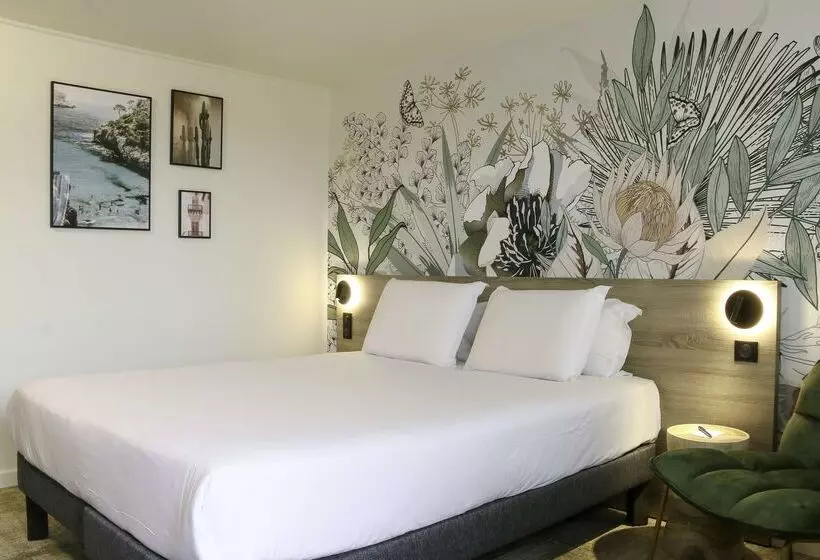 ホテル Kyriad Aéroport Marseille