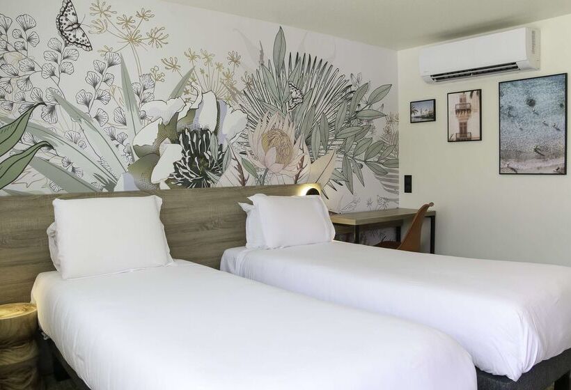 호텔 Kyriad Aéroport Marseille