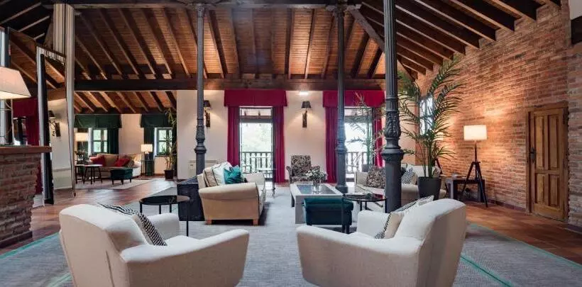 هتل Mirador De La Cepada