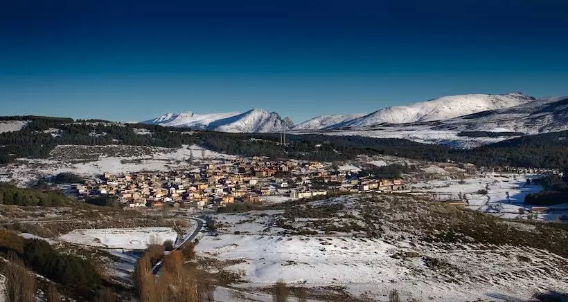 乡村酒店 Izan Puerta de Gredos