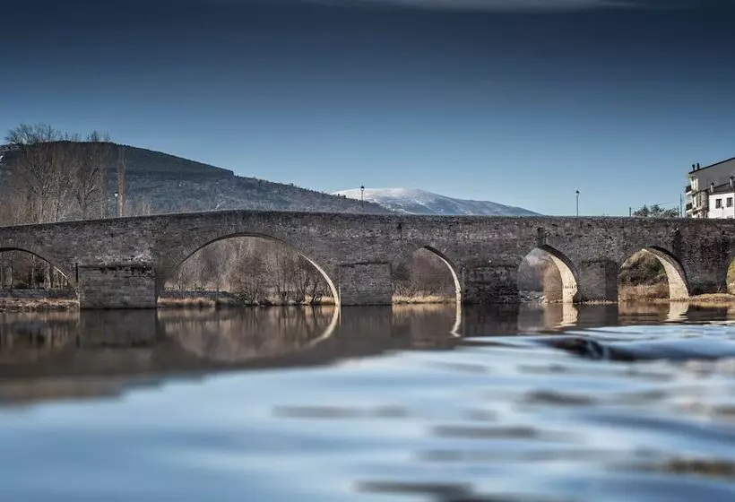 乡村酒店 Izan Puerta de Gredos