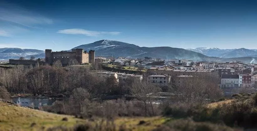 乡村酒店 Izan Puerta de Gredos