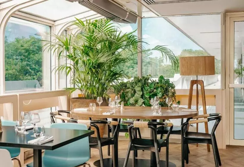 Novotel Paris Centre Tour Eiffel