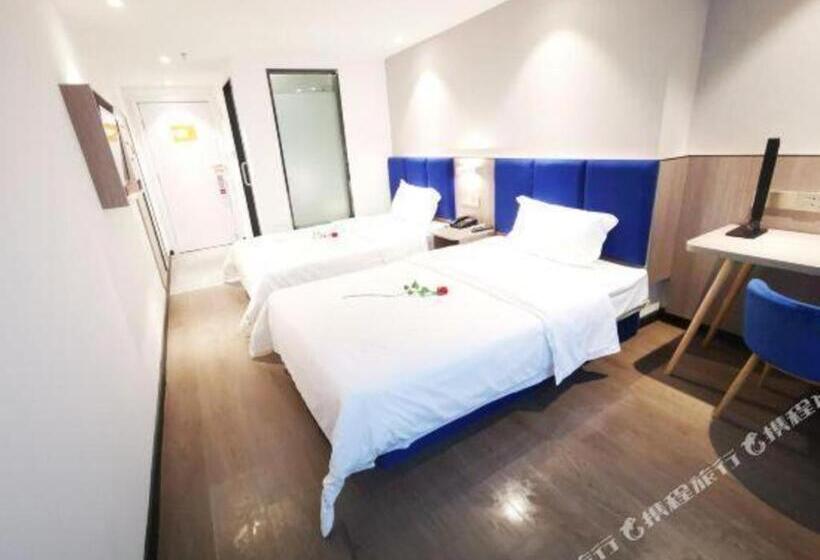 Hotel 7 Days Premium Qingdao Railway Station Zhanqiao Badaxia Plaza