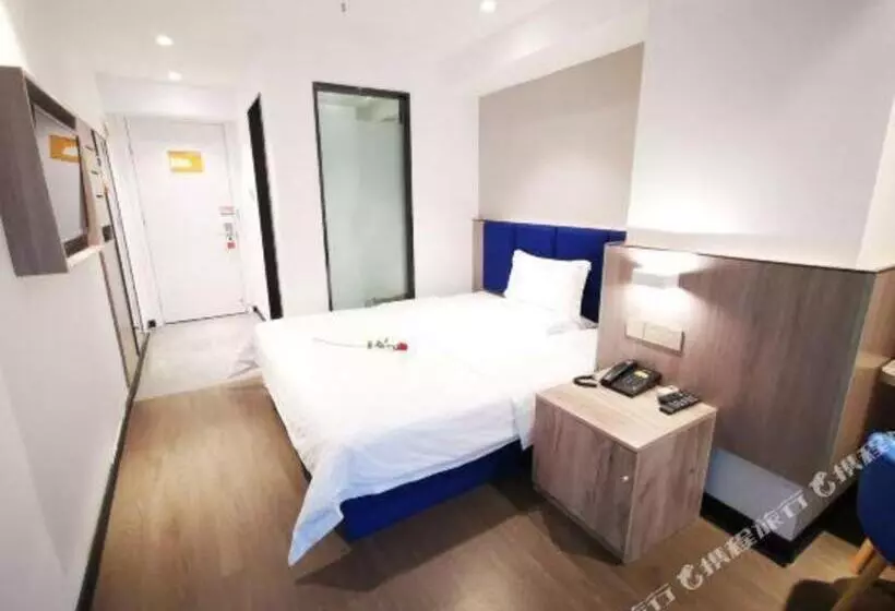 ホテル 7 Days Premium Qingdao Railway Station Zhanqiao Badaxia Plaza