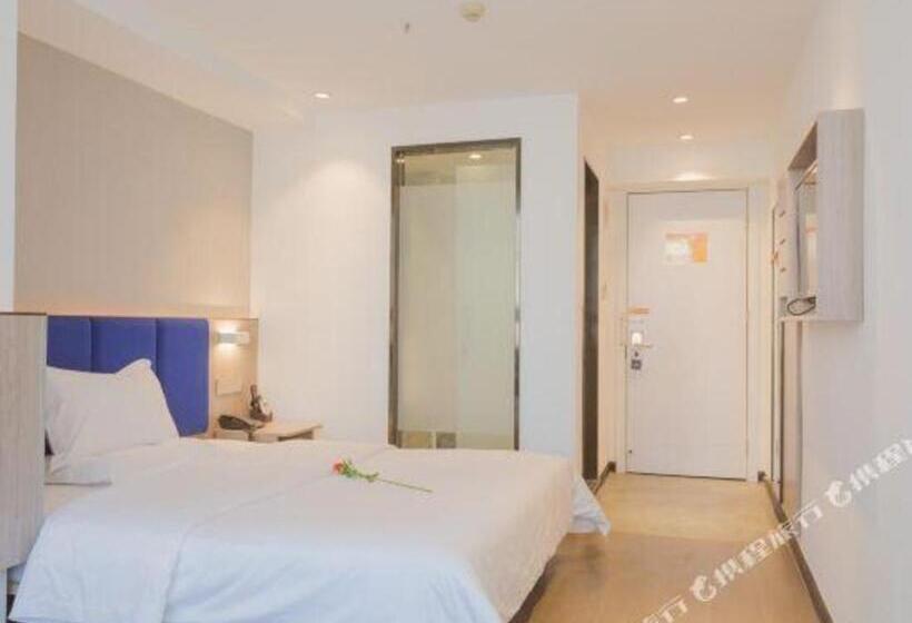 Hotel 7 Days Premium Qingdao Railway Station Zhanqiao Badaxia Plaza