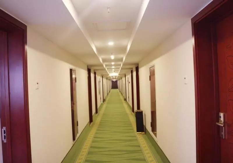 ホテル Greentree Inn Shandong Heze Huaying Road Express