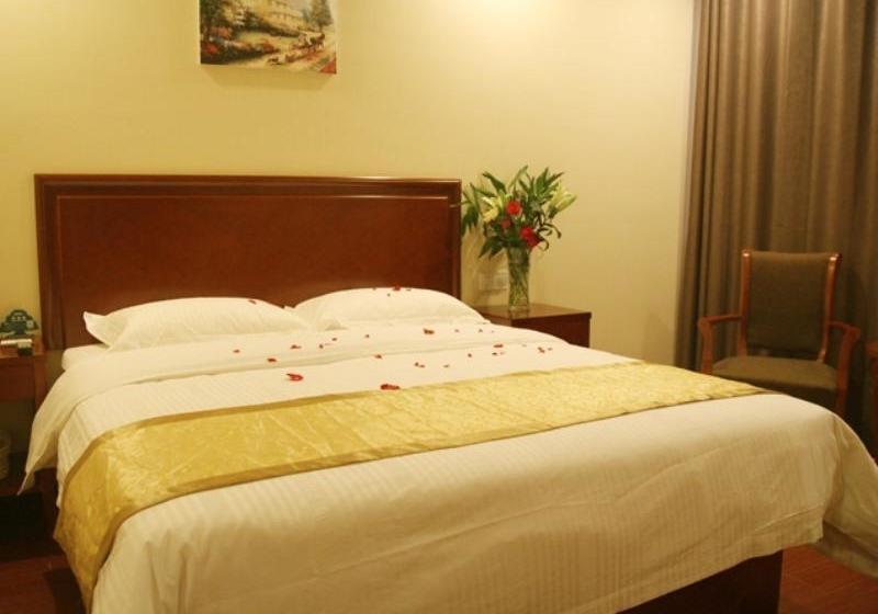 בית מלון כפרי Greentree Inn Shandong Heze Huaying Road Express