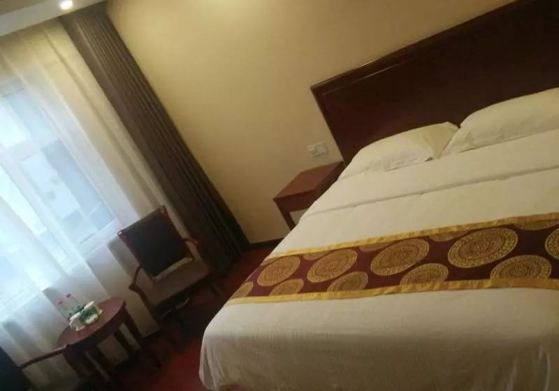 ホテル Greentree Inn Shandong Heze Huaying Road Express