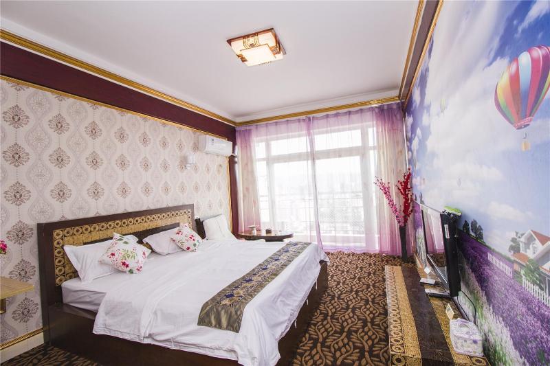 Отель Xishuangbanna Elephant Inn City Centre Branch