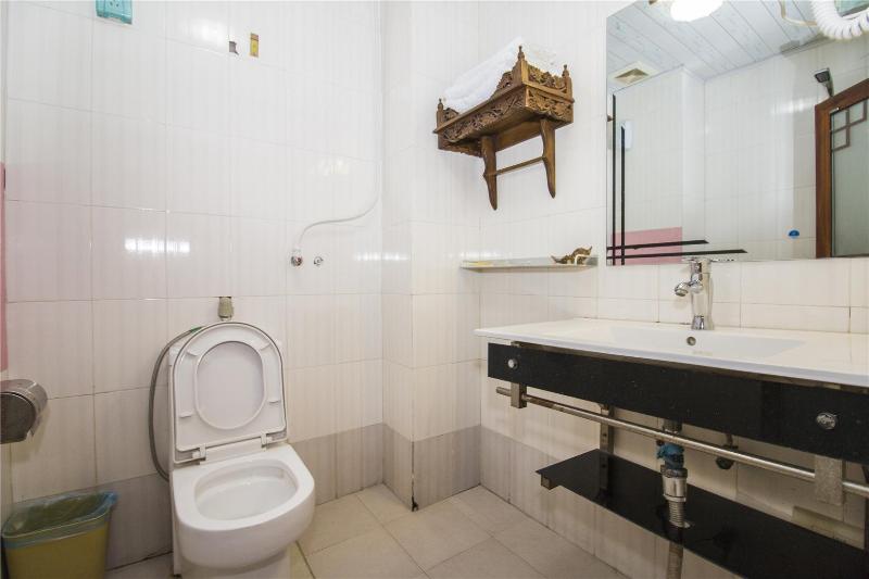 Отель Xishuangbanna Elephant Inn City Centre Branch