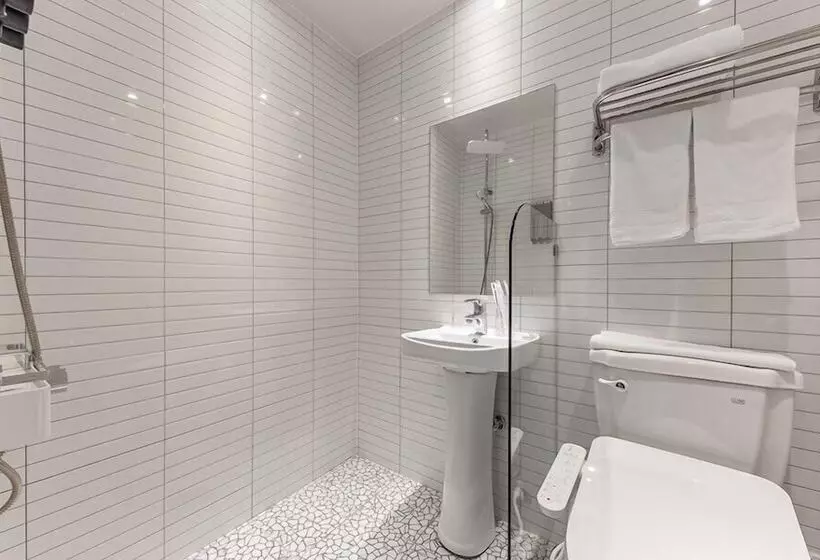 1962 Business Hotel Chuncheon Branch