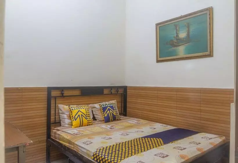 ホテル Spot On 3155 Penginapan Banyu Biru Syariah