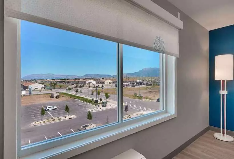 Hotel Tru By Hilton Clearfield Hill Air Force Base, Ut