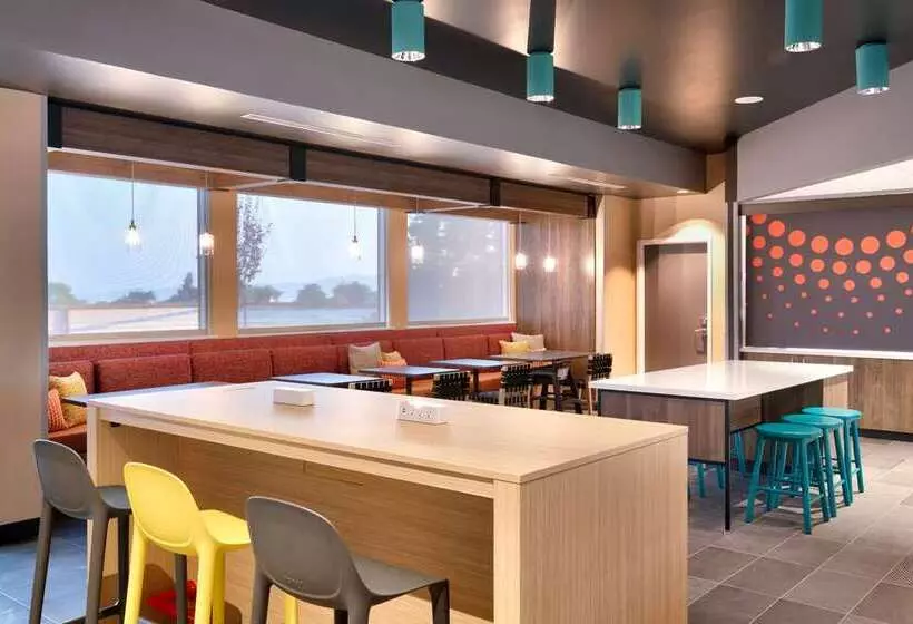 Hotel Tru By Hilton Clearfield Hill Air Force Base, Ut