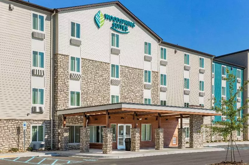 Hotelli Woodspring Suites Greenville Haywood Mall