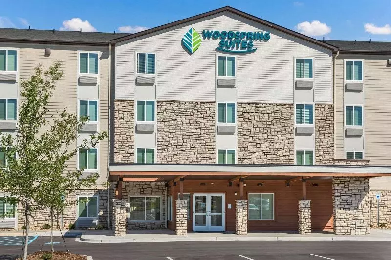 Hotelli Woodspring Suites Greenville Haywood Mall